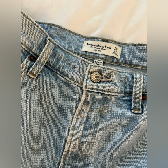 Abercrombie & Fitch Jean Shorts - Picture 2 of 4